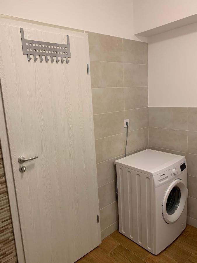 Welcoming Gemini Apartment 1 Σίμπιου Εξωτερικό φωτογραφία
